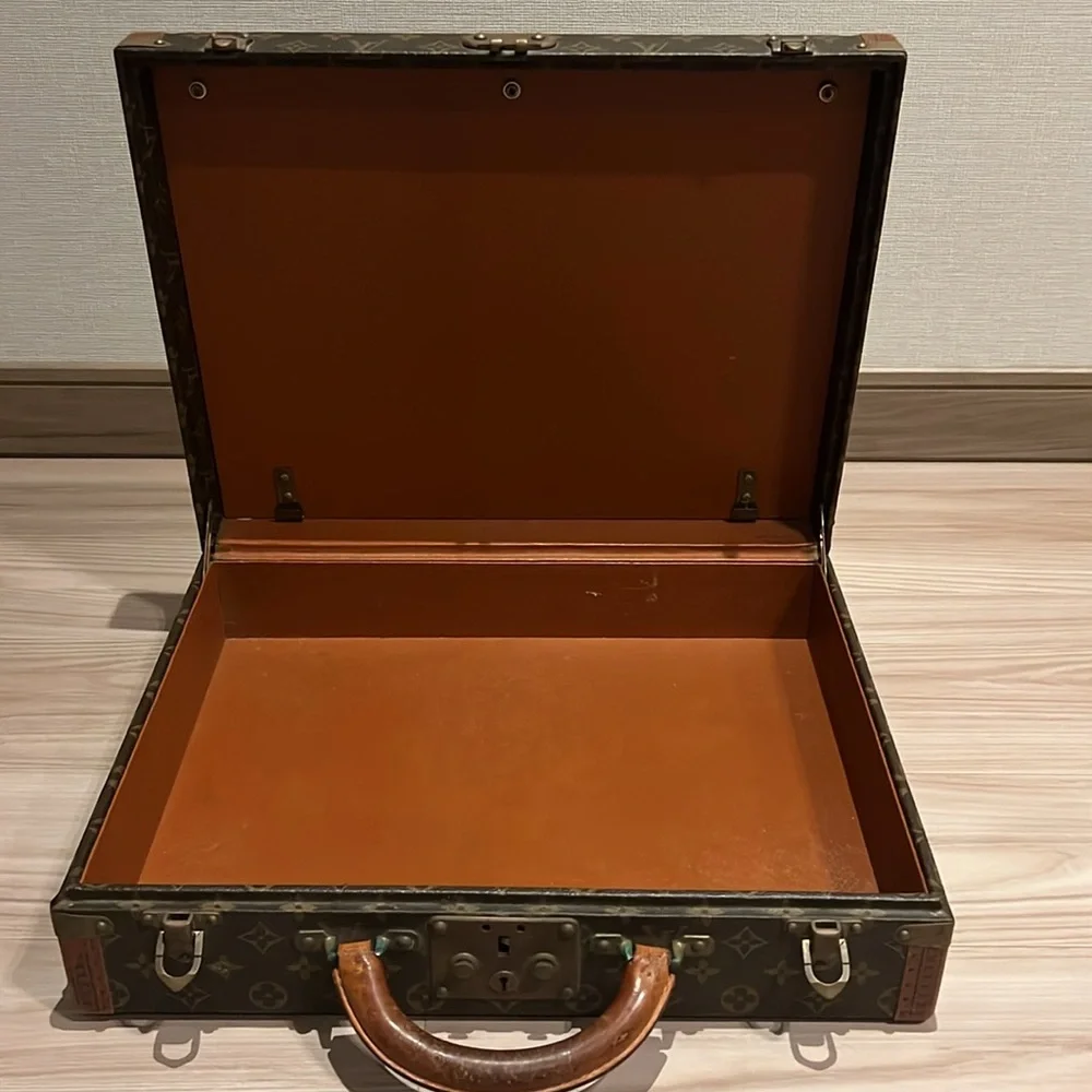 Louis Vuitton Trunk Monogram Coteville 45